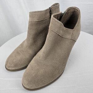Koolaburra By Uggs Women's Tan Suede Ankle Heeled Booties Sz 9.5
